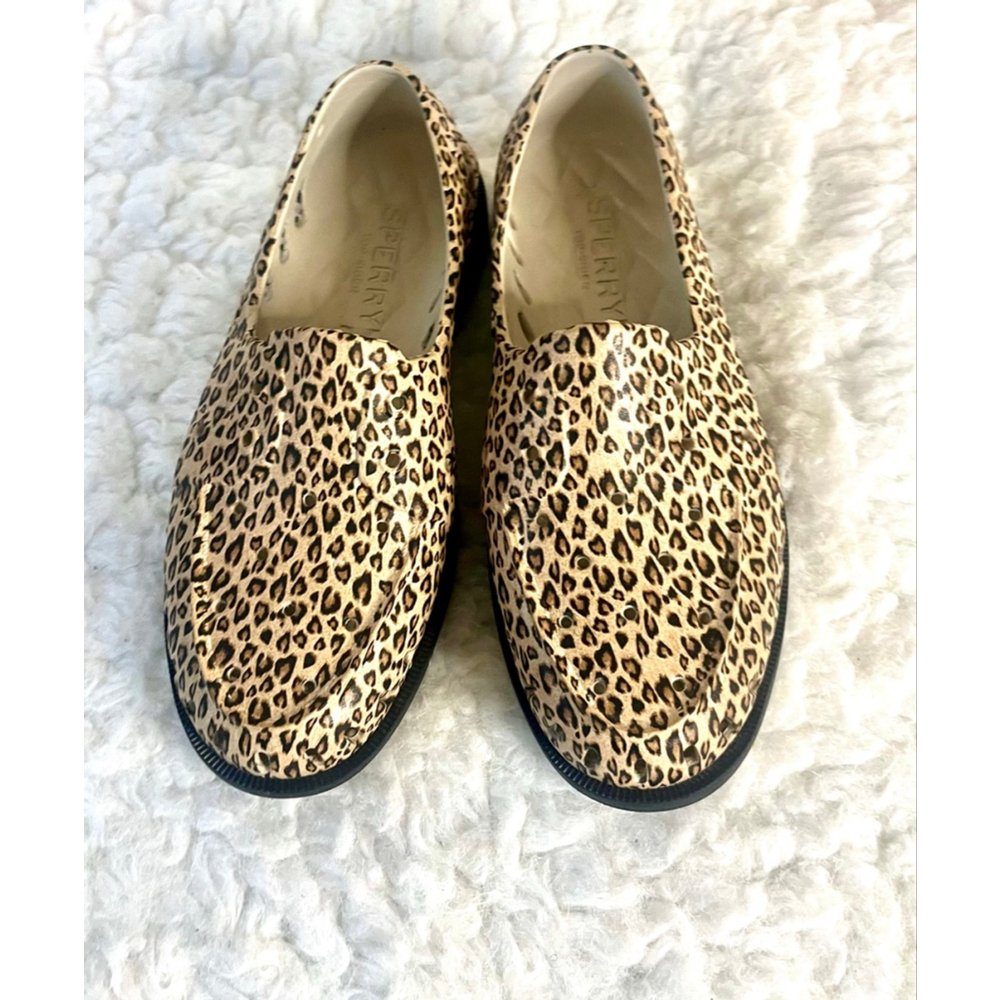 Sperry Women's Authentic Original Float boat shoes in a leopard print size 10M